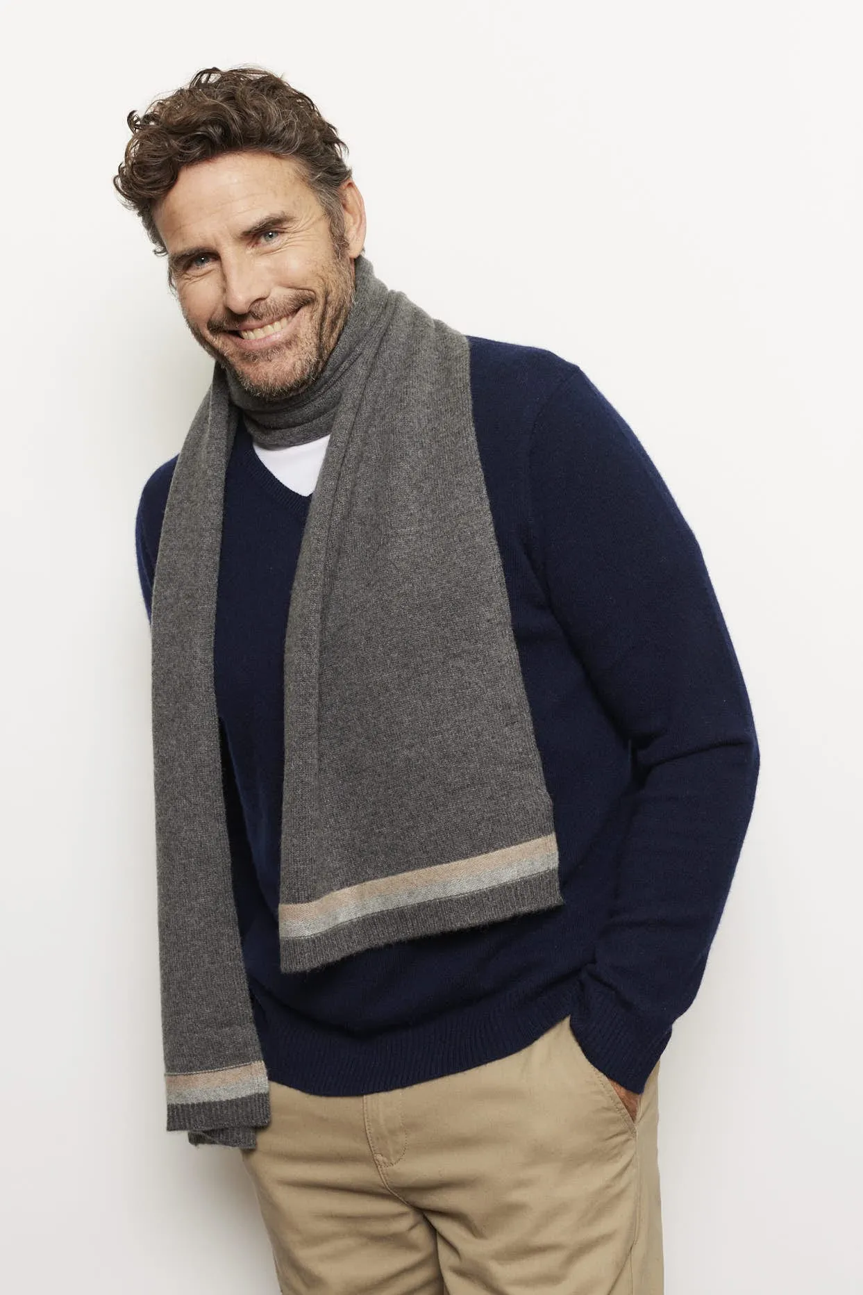 Charlie Cashmere Scarf in Charcoal