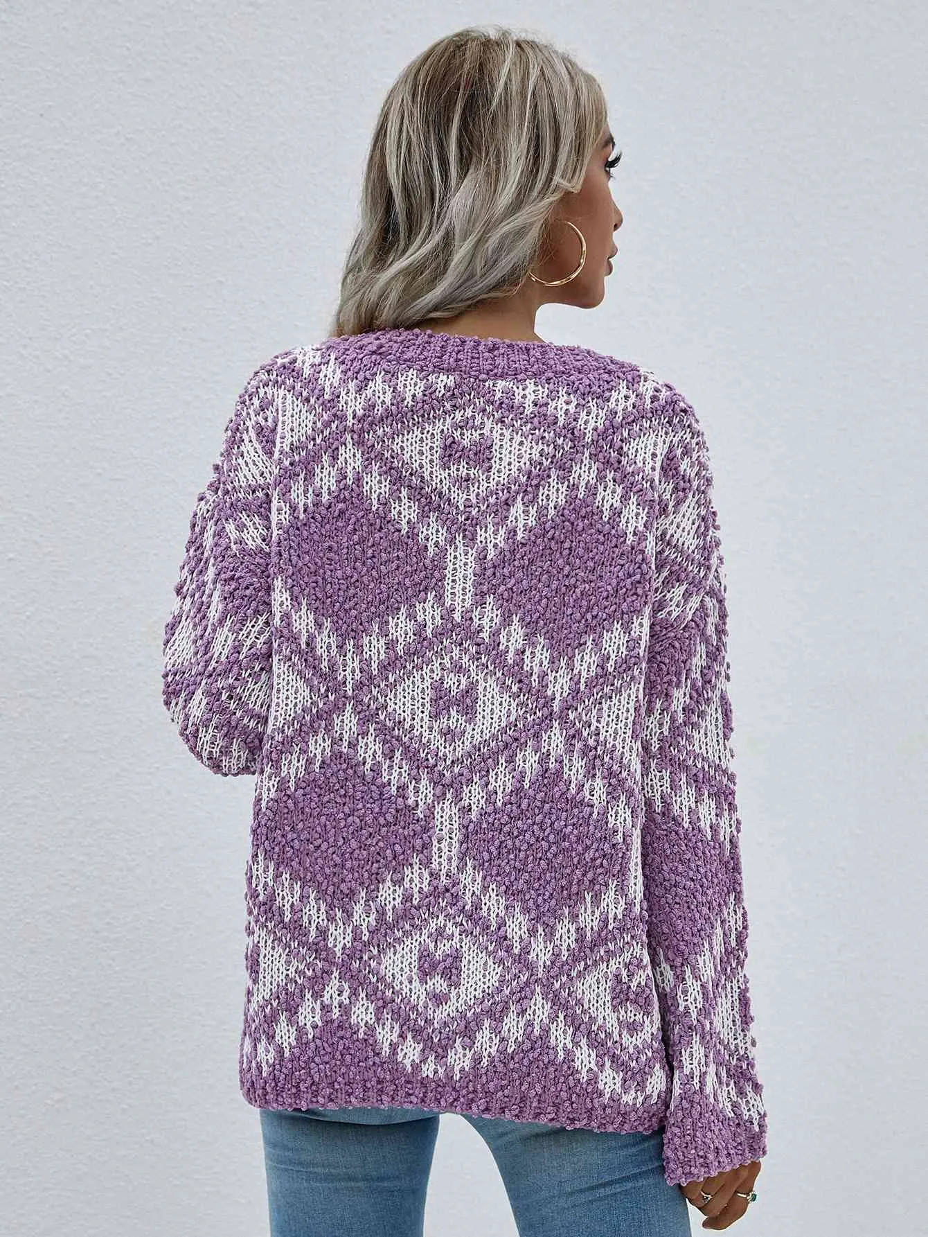 Geometric Print Chunky Knit Distressed Sweater