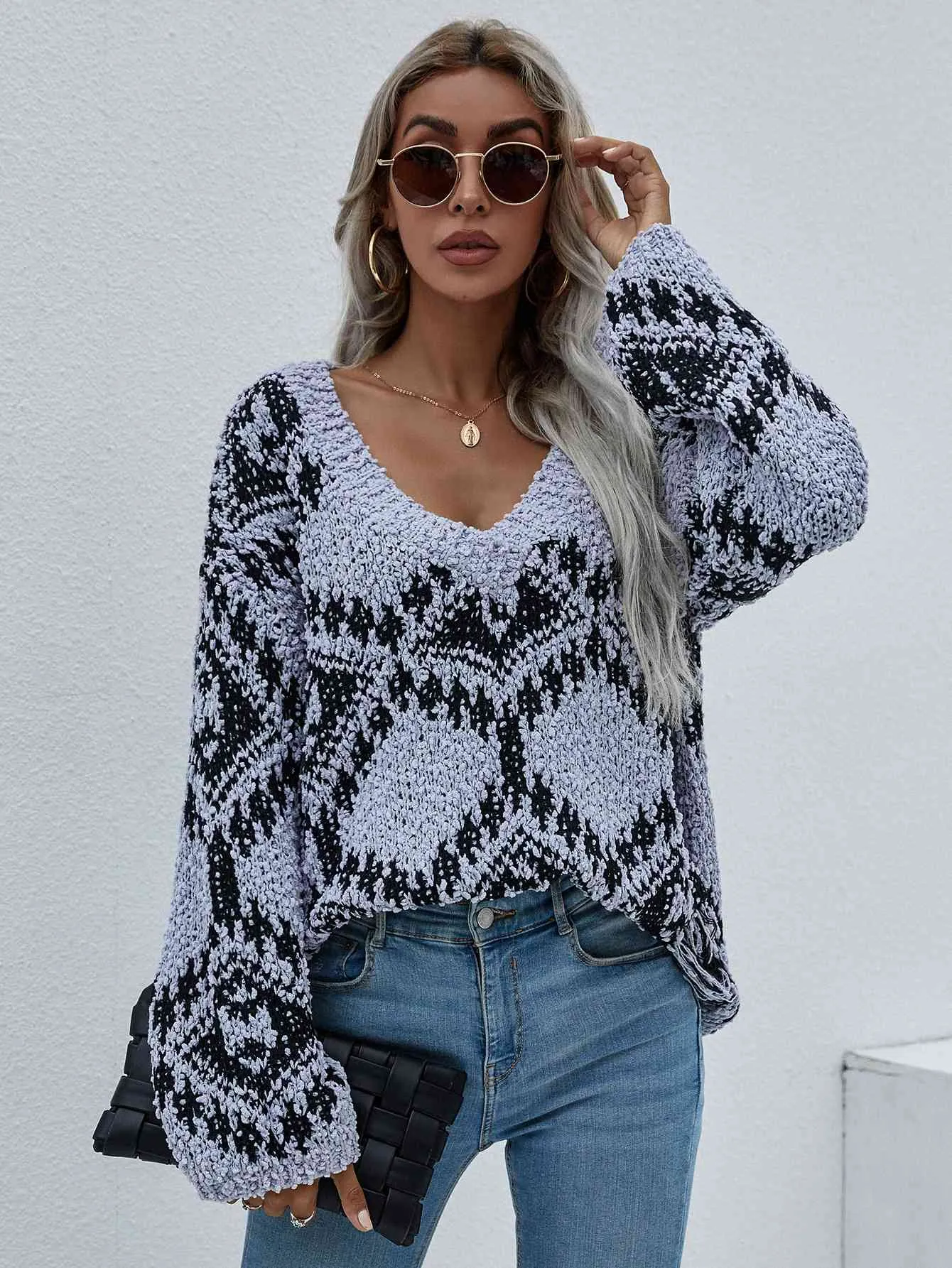 Geometric Print Chunky Knit Distressed Sweater