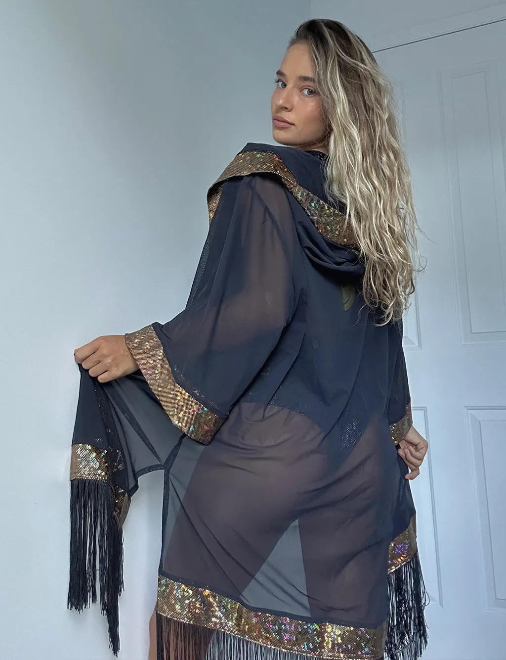 HOODED MESH AND HOLO FRINGED KIMONO - BLACK/GOLD