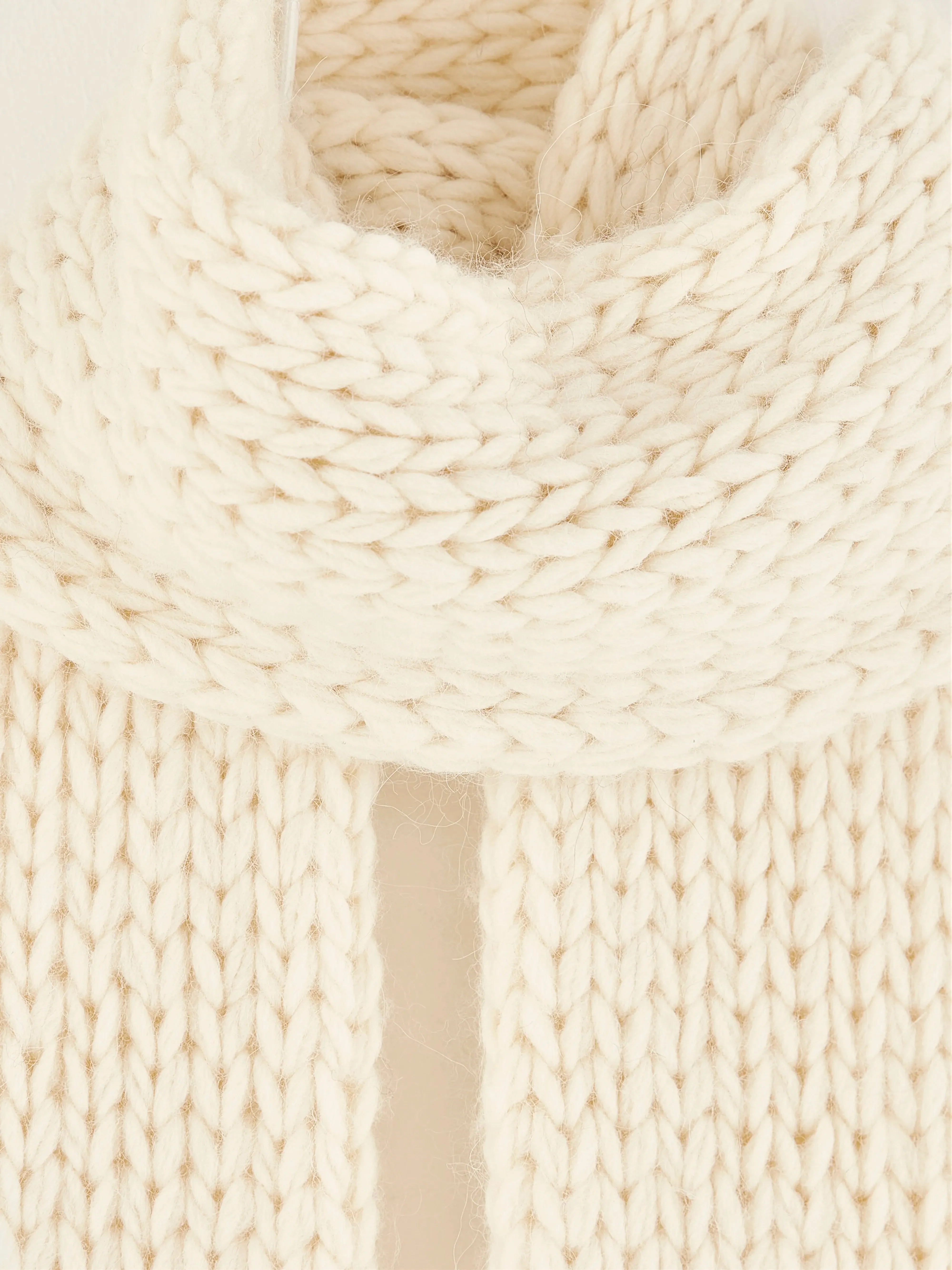 Kou knitted scarf (242 / W / IVORY)