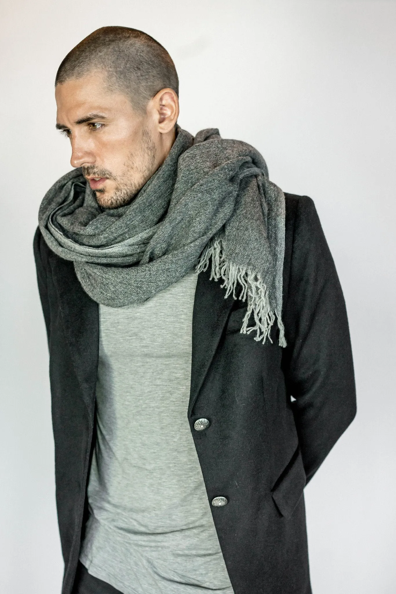 The Cashmere Scarf